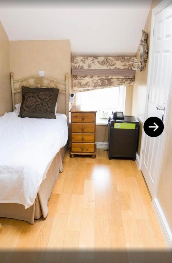 The York Hotel Wolverhampton Esterno foto
