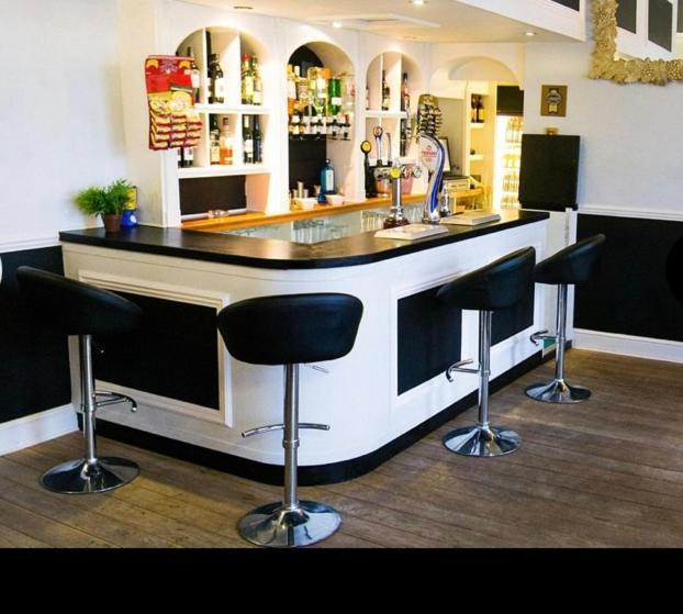 The York Hotel Wolverhampton Esterno foto