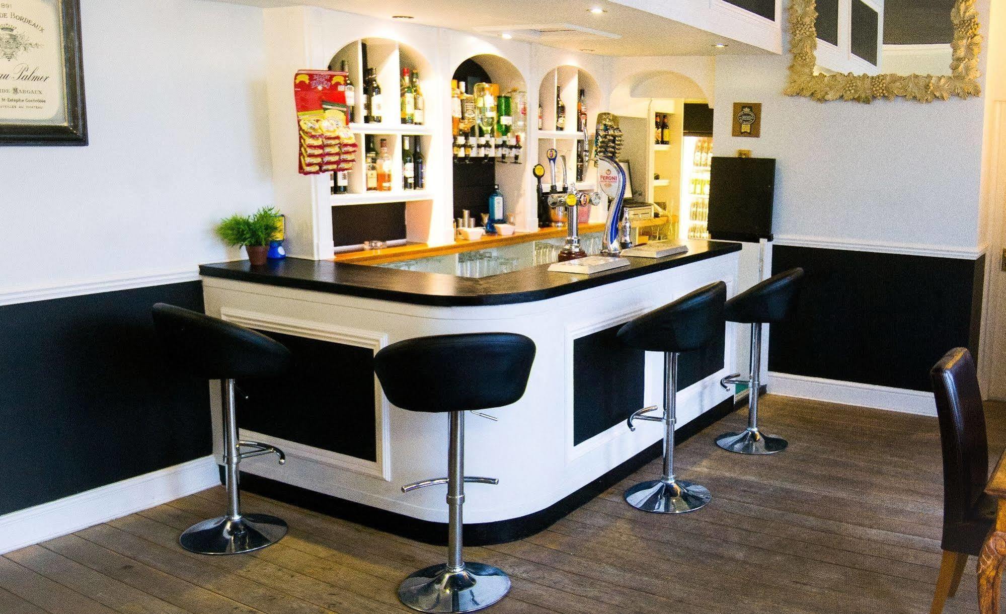 The York Hotel Wolverhampton Esterno foto