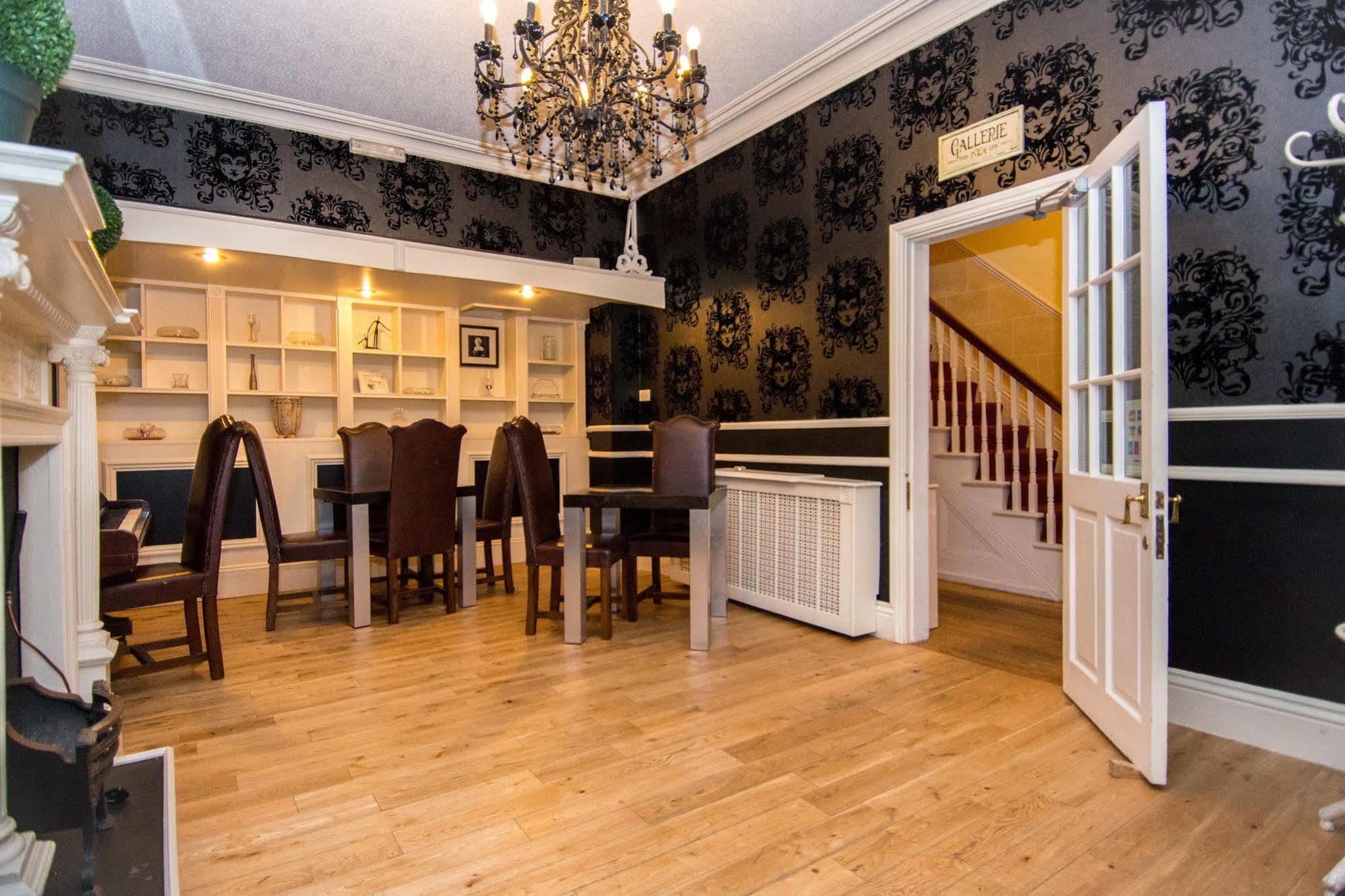 The York Hotel Wolverhampton Esterno foto