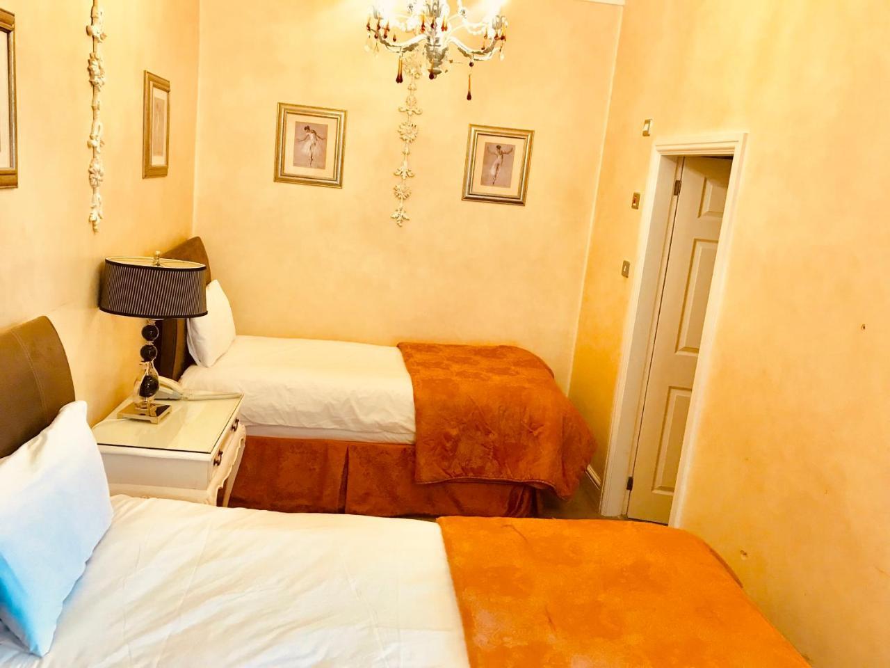 The York Hotel Wolverhampton Esterno foto